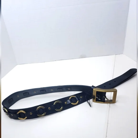 WCW New York Italian Leather and Metal Hardware Adjustable Belt. WCM New York Belt 30 S Alligator Croc Print Italian Leather  main image 3